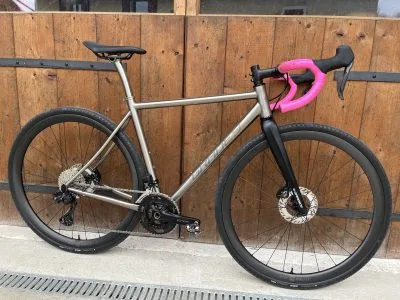 Grade9 titanium gravel rose