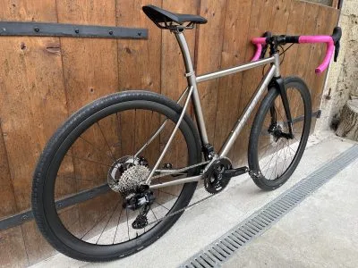 Grade9 titanium gravel rose
