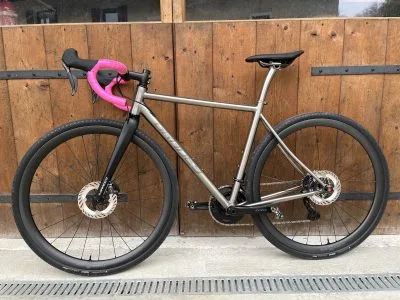 Grade9 titanium gravel rose